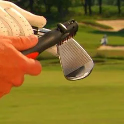 CaddiesShack Frogger Golf BrushPro Retractable Golf Club Brush With Groove Cleaner -CLUBS Shop BrushPro Hero 20190228