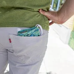 Sunday Afternoons UVShield Cool SPF 50+ Face Mask -CLUBS Shop FaceMask 2