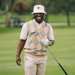 CaddiesShack Cleveland Golf Launcher XL Irons -CLUBS Shop Launcher XL Irons Men Lifestyle V1 lrg